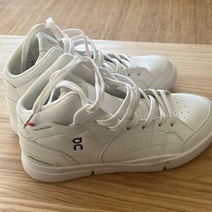 White high top sneaker - The Roger Clubhouse Sneaker